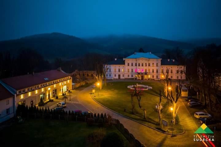 Hotel Jedlinka Jedlina-Zdroj Exterior foto